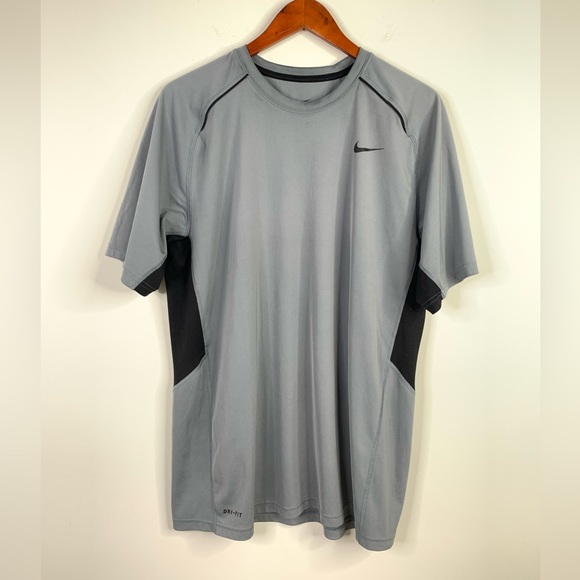 Nike Dri Fit Gray Black Mens Shirt Large Polyester Crew‎ neck ITMT10 - Picture 1 of 10